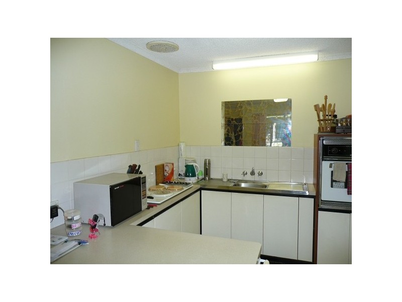 32 Ward Street, Southport QLD 4215