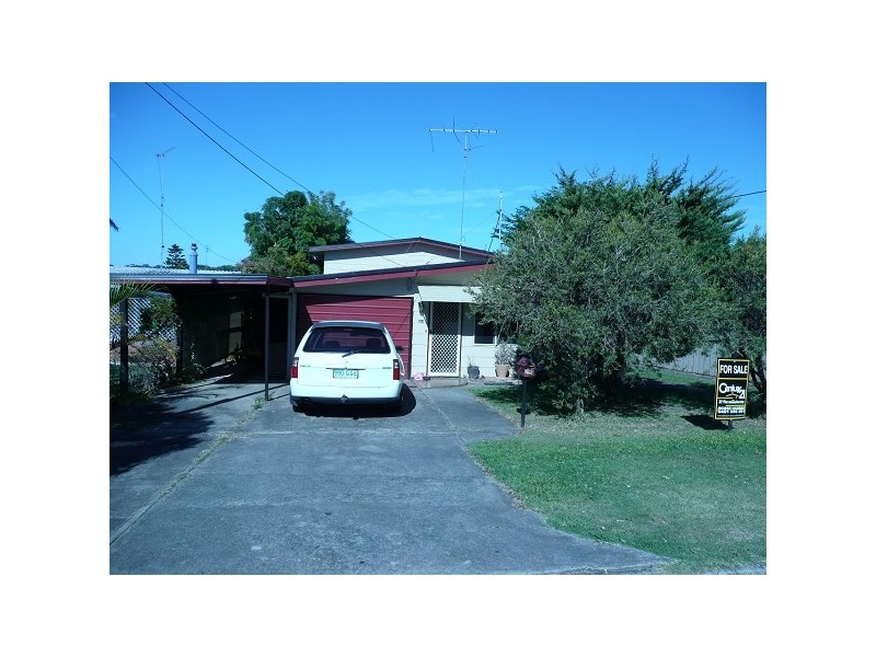 344 Government Road, Labrador QLD 4215
