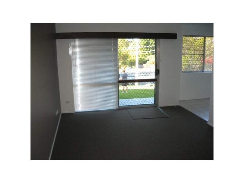 6 Sungold Avenue, Southport QLD 4215