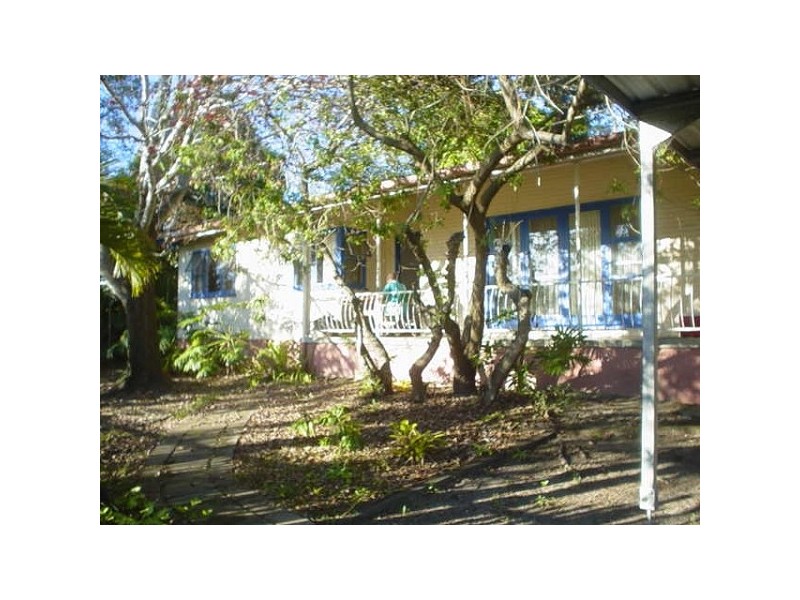 15 Billington Street, Labrador QLD 4215