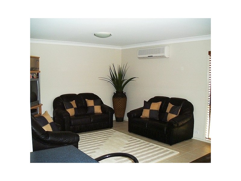 15 Rimu Place, Molendinar QLD 4214