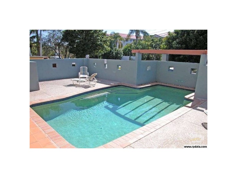 Chevron Island QLD 4217