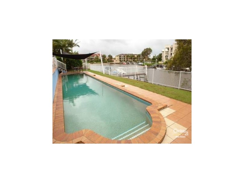 29/75 Bayview Street, Runaway Bay QLD 4216