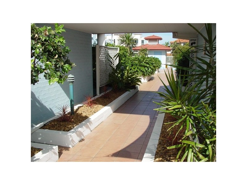 29/75 Bayview Street, Runaway Bay QLD 4216