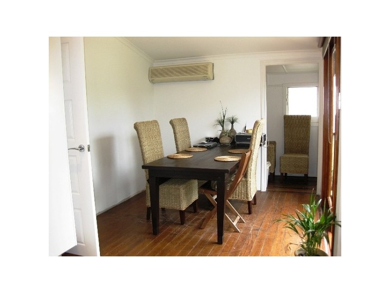 24 Central Street, Labrador QLD 4215