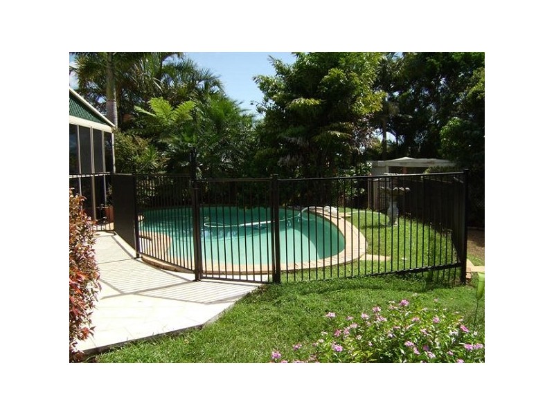 4 Maidstone Place, Parkwood QLD 4214