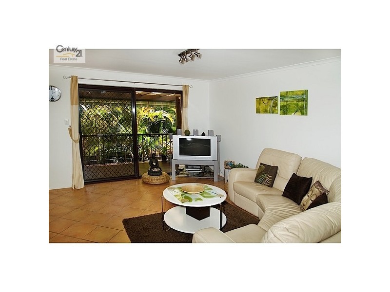 1/51 Corunna Crescent, Ashmore QLD 4214