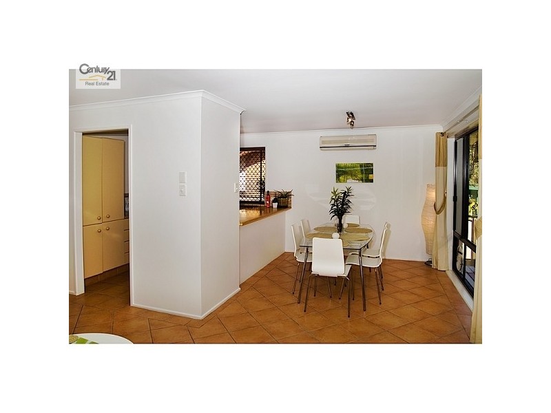 1/51 Corunna Crescent, Ashmore QLD 4214