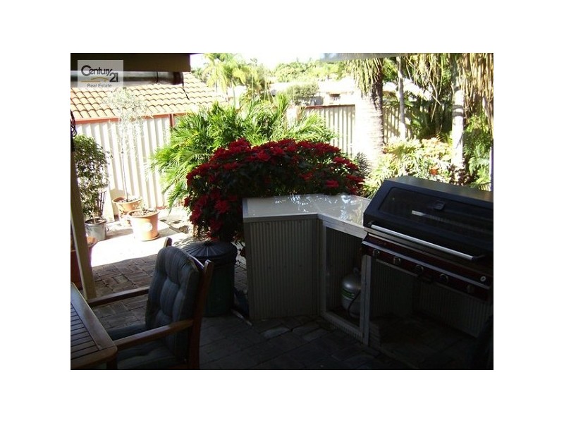 1 Spikes Court, Arundel QLD 4214