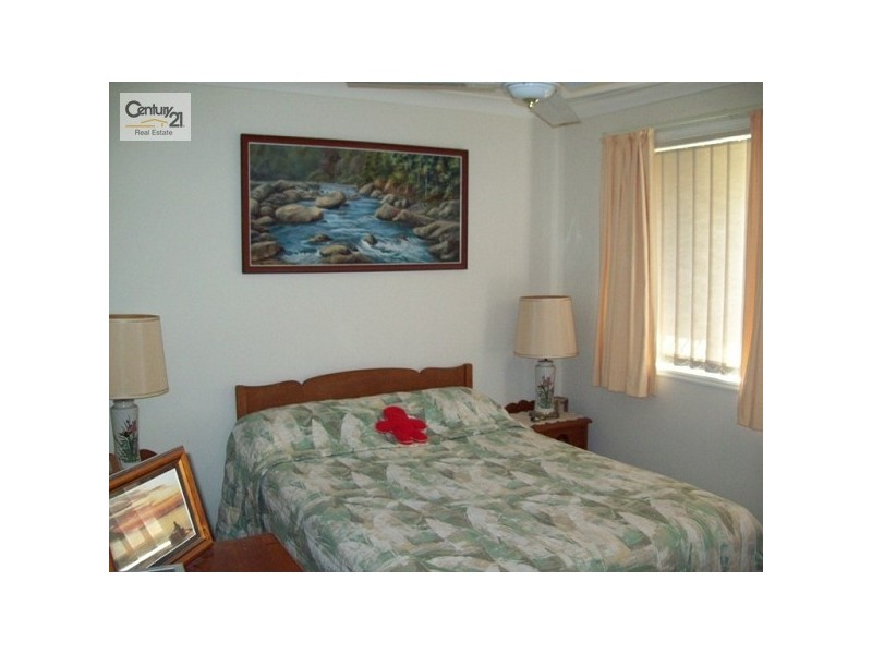 90/33 Edmund Rice Drive, Southport QLD 4215