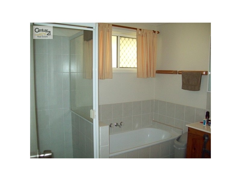 90/33 Edmund Rice Drive, Southport QLD 4215