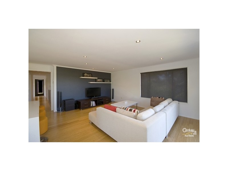 22 Pinkwood Drive, Ashmore QLD 4214