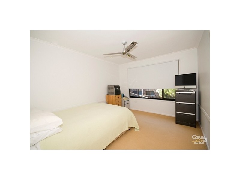 22 Pinkwood Drive, Ashmore QLD 4214