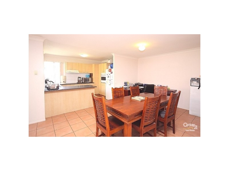 9 HARROW PLACE, Arundel QLD 4214