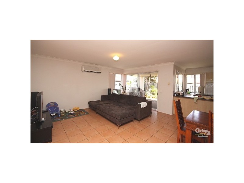 9 HARROW PLACE, Arundel QLD 4214