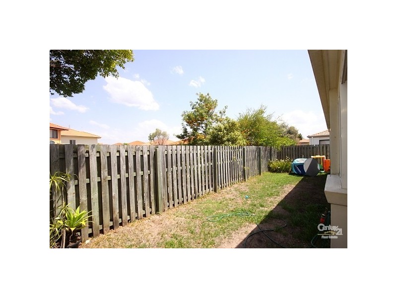 9 HARROW PLACE, Arundel QLD 4214