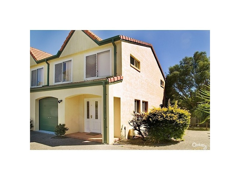 1/30 Goverment Road, Labrador QLD 4215