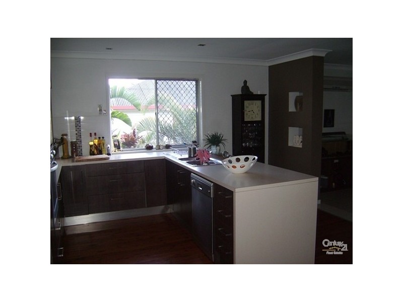 29 Sydney Street, Labrador QLD 4215