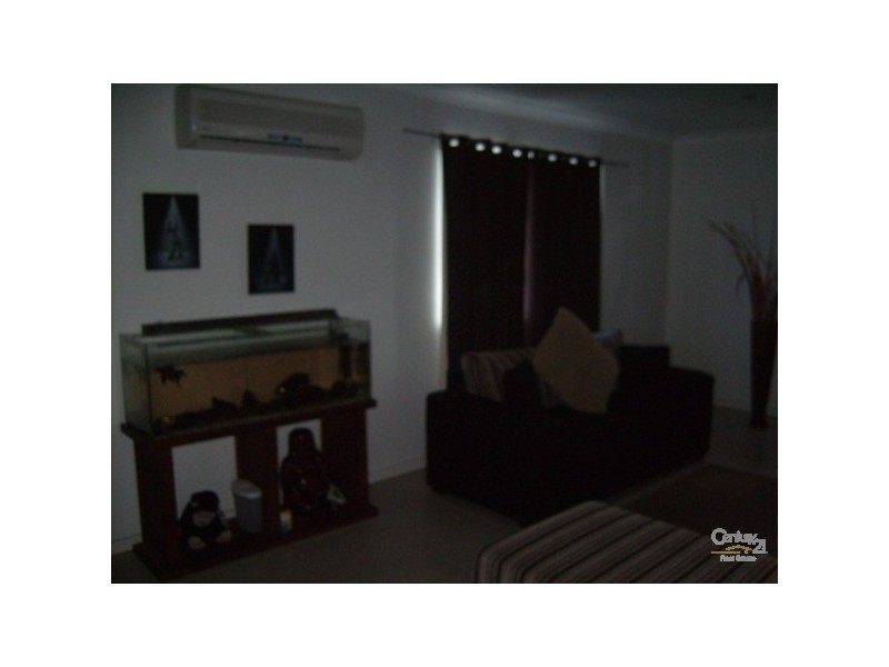 29 Sydney Street, Labrador QLD 4215