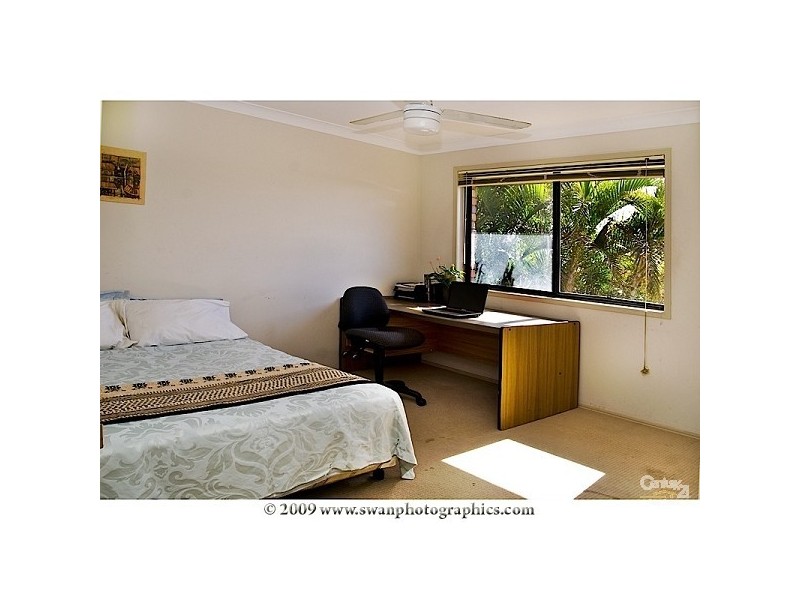 1/80 Broad Street, Labrador QLD 4215