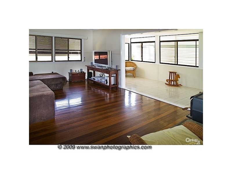 19 Bellevue Parade, Labrador QLD 4215