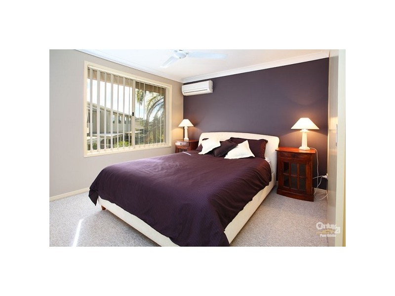 24/81 Olsen Avenue, Labrador QLD 4215