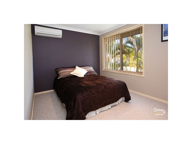 24/81 Olsen Avenue, Labrador QLD 4215
