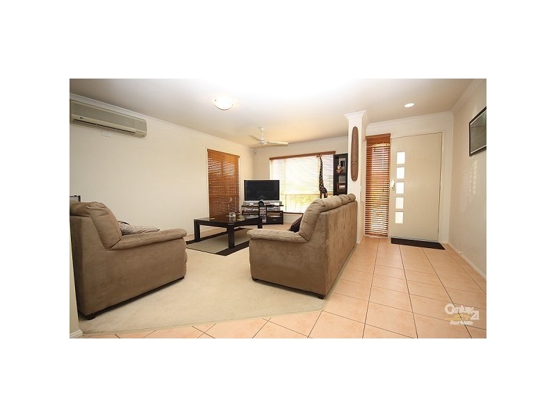 18 Madasin Close, Arundel QLD 4214