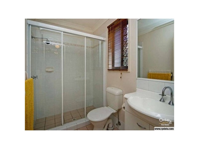 16 harrow, Arundel QLD 4214