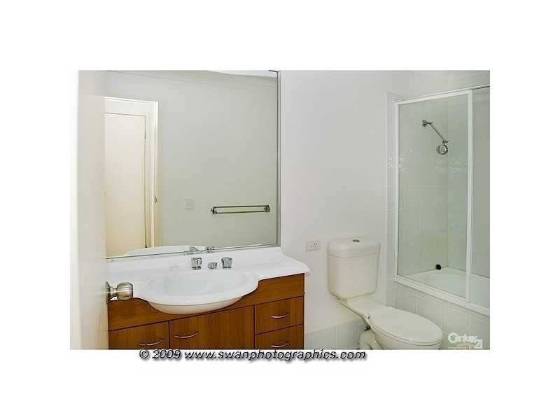 41-24 Amsonia Ct, Arundel QLD 4214