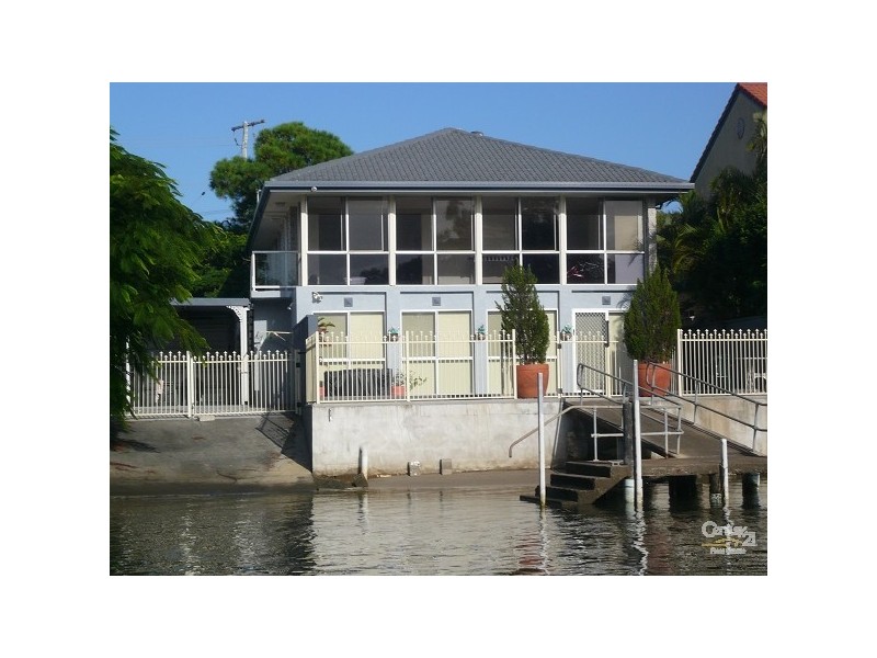 1/5 Perry Place, Biggera Waters QLD 4216