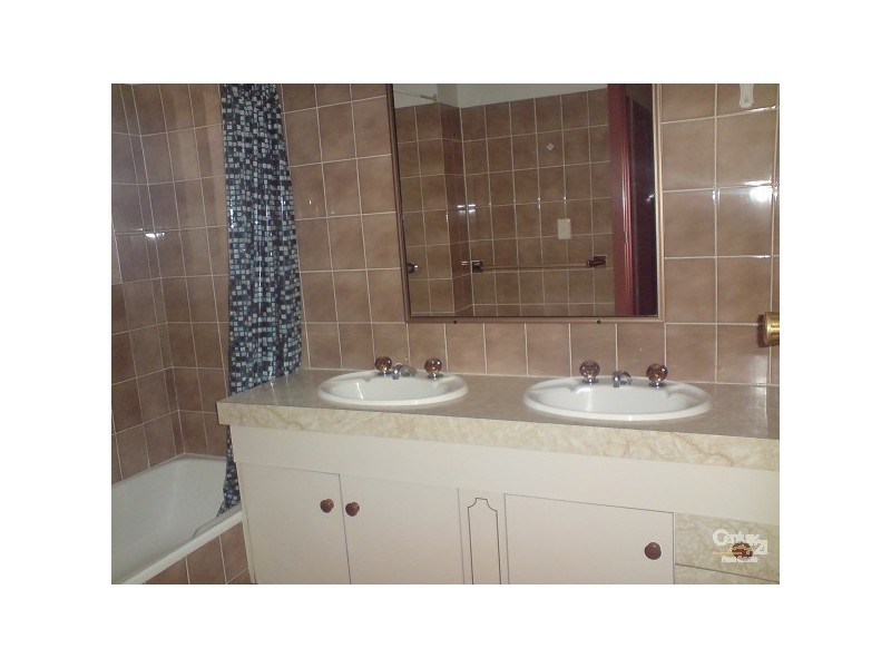 5/171 muir street, Labrador QLD 4215