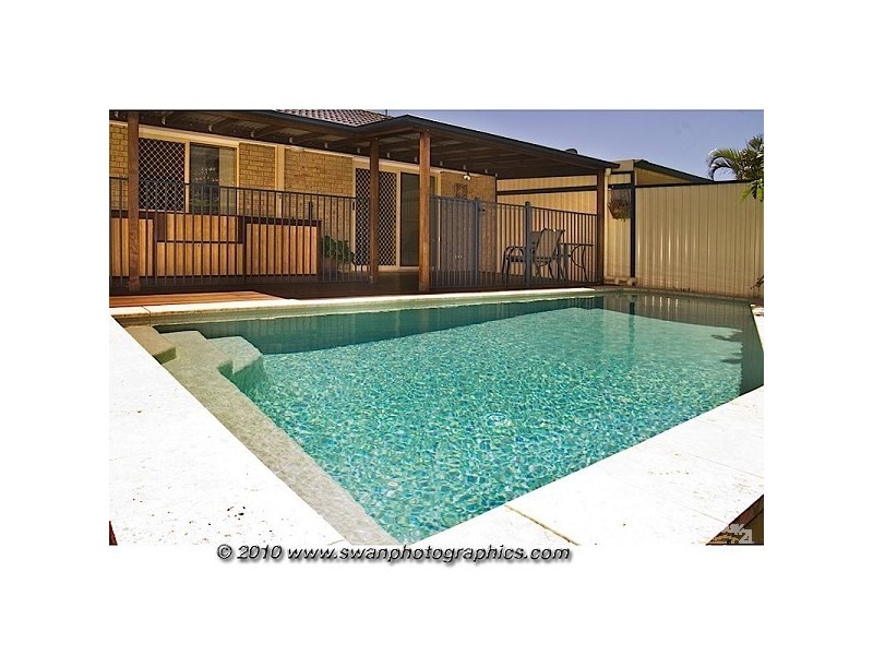 2/64 McMillan Street, Labrador QLD 4215