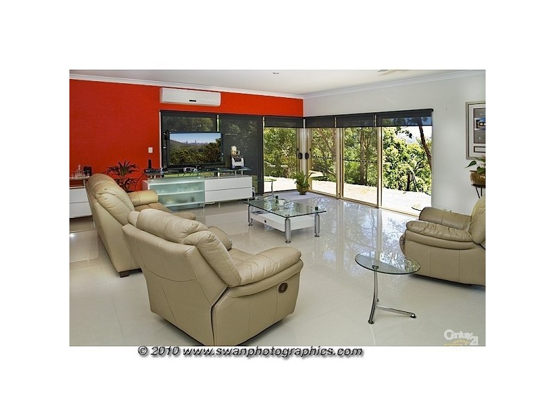 10 Riberry Ct, Bonogin QLD 4213