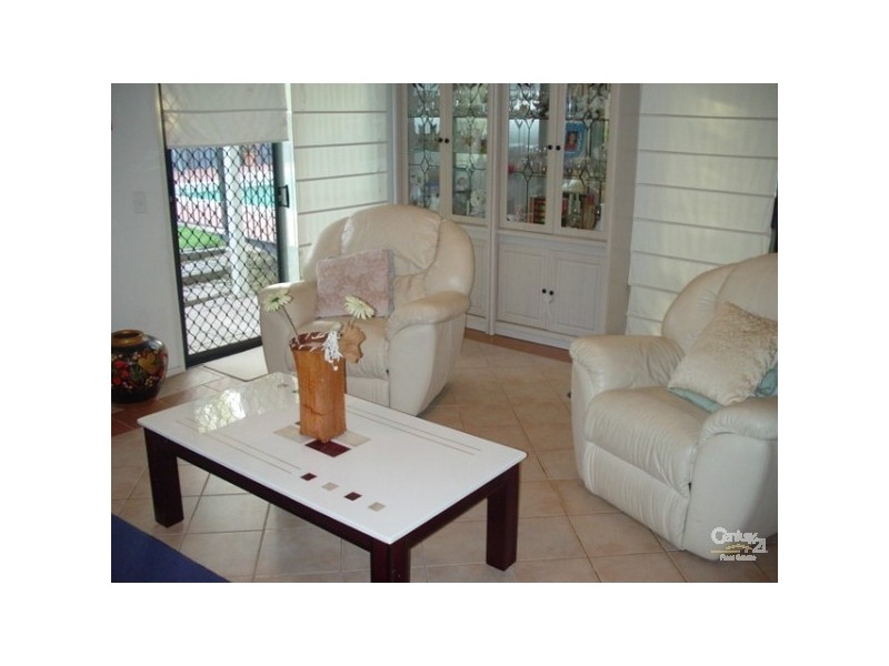 7 Lyons Ct, Arundel QLD 4214