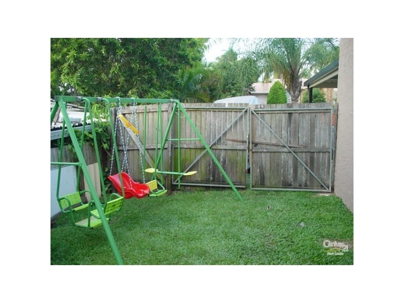 7 Lyons Ct, Arundel QLD 4214