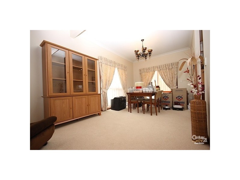 289 Central Street, Arundel QLD 4214