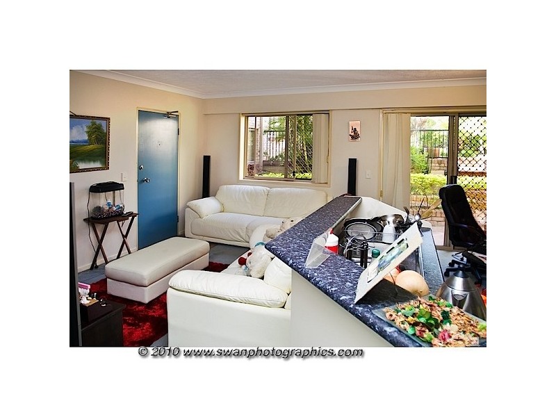 6/14 Spendelove Avenue, Southport QLD 4215