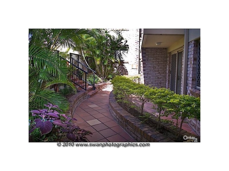 6/14 Spendelove Avenue, Southport QLD 4215