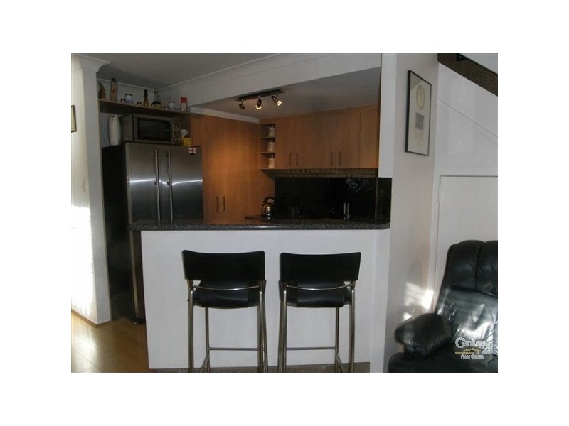 1/77 Olsen Avenue, Labrador QLD 4215