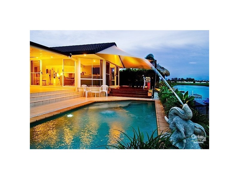 12 Anchorage Way, Biggera Waters QLD 4216