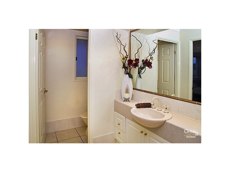 12 Anchorage Way, Biggera Waters QLD 4216