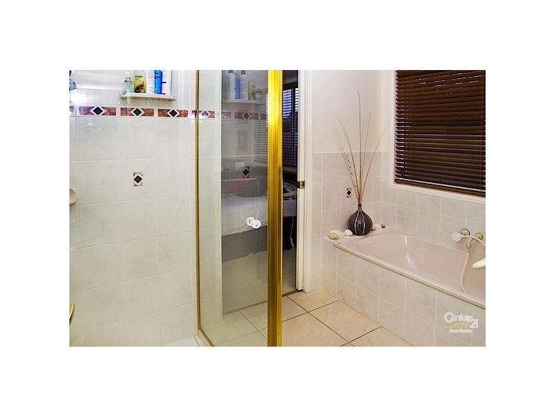 12 Anchorage Way, Biggera Waters QLD 4216