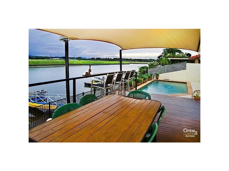 12 Anchorage Way, Biggera Waters QLD 4216