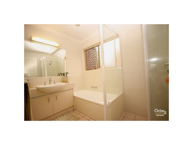 8 Jamieson Drive, Parkwood QLD 4214