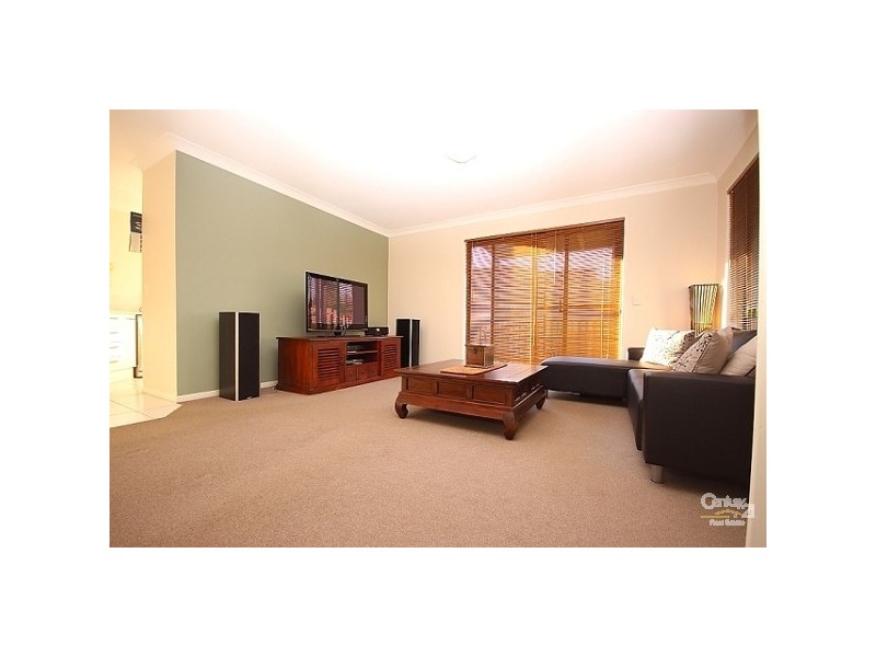 2/142 Greenacre Drive, Parkwood QLD 4214