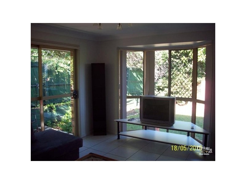 2/13 Napper Road, Arundel QLD 4214