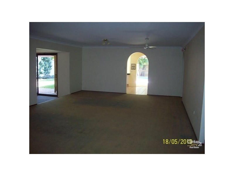 67 Crombie Ave, Bundall QLD 4217