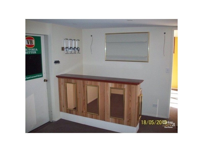 67 Crombie Ave, Bundall QLD 4217