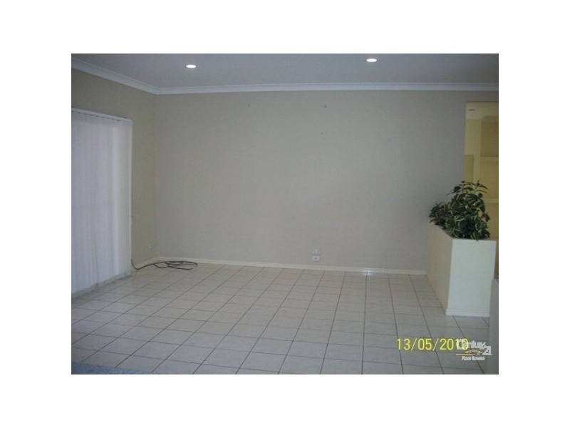 9 Inverness Way, Parkwood QLD 4214